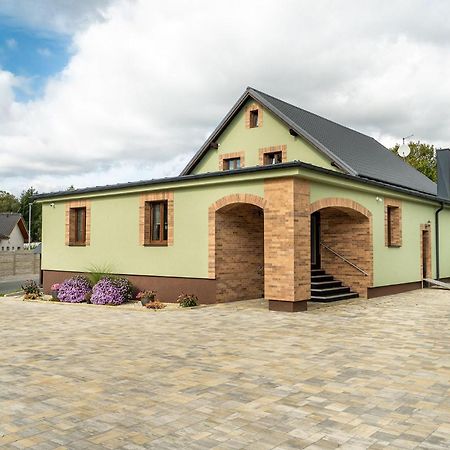 Room Mesi Розвадов Экстерьер фото