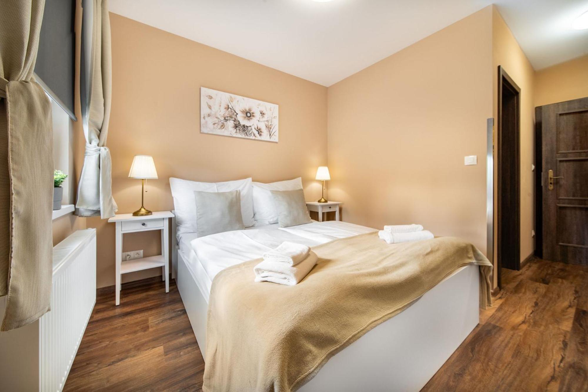 Room Mesi Розвадов Экстерьер фото
