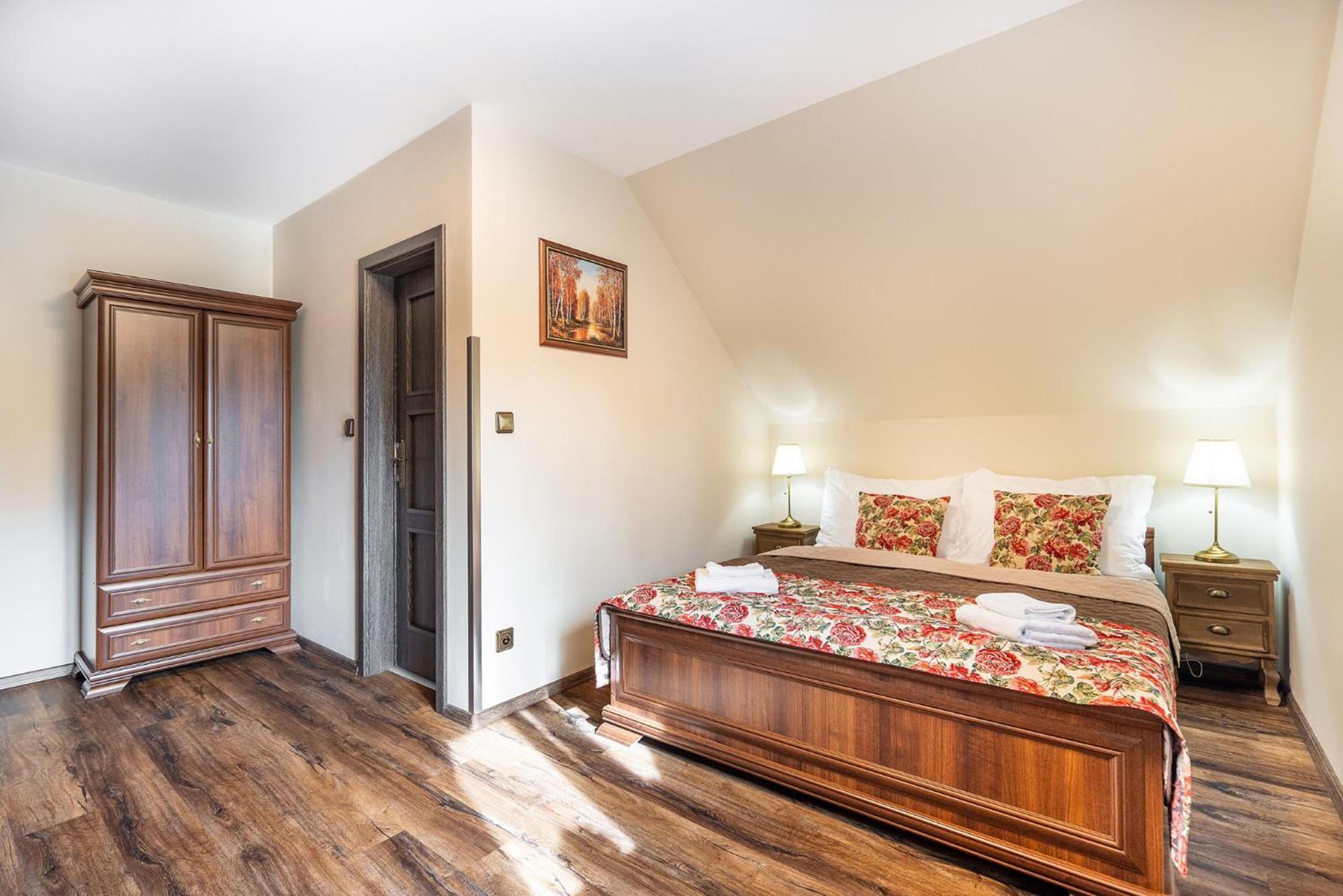 Room Mesi Розвадов Экстерьер фото